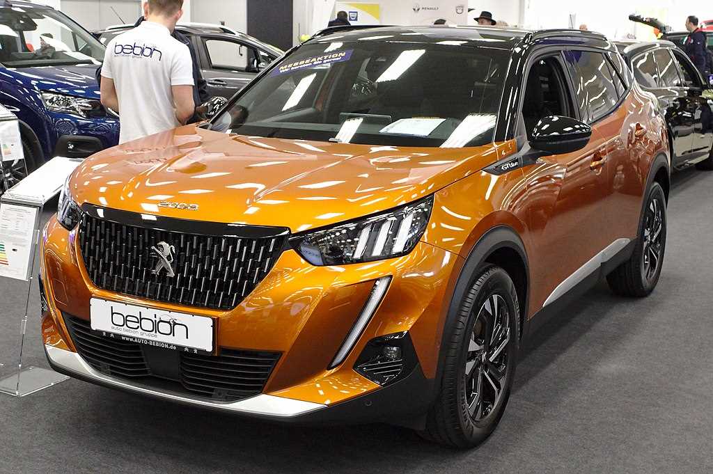 peugeot 2008 lateral